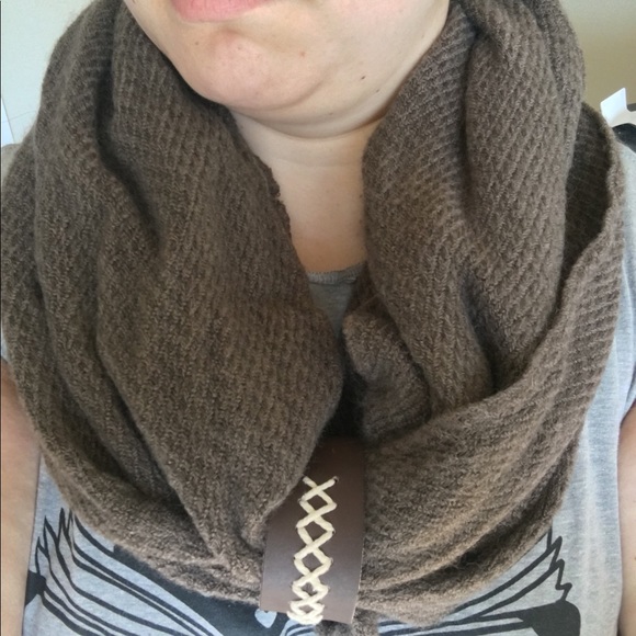 Cozy infinity scarf - Picture 2 of 8